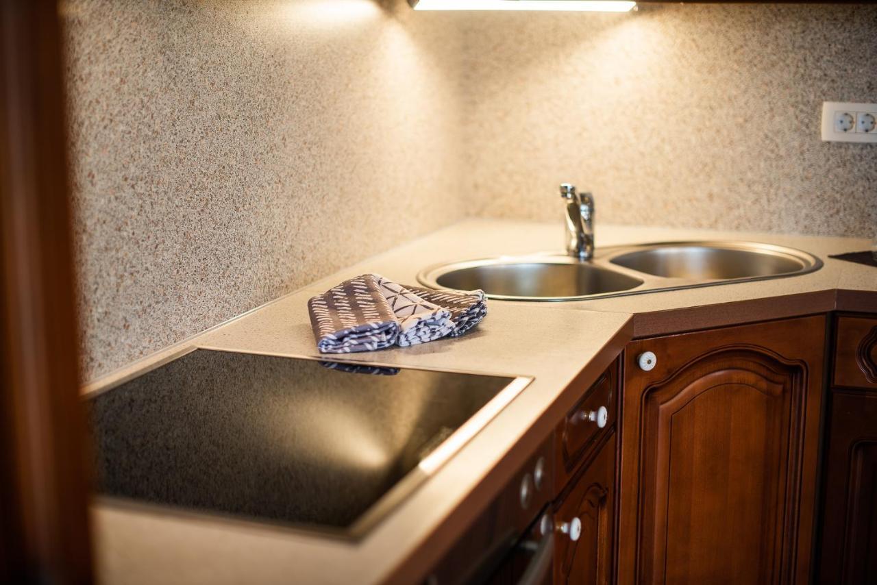 Holiday Home With Hot Tub And Sauna Sabina Rovte Luaran gambar