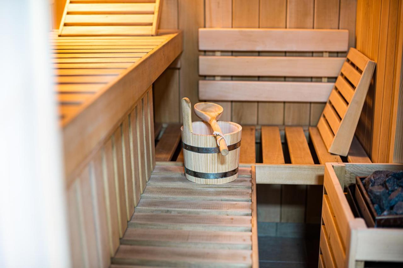 Holiday Home With Hot Tub And Sauna Sabina Rovte Luaran gambar