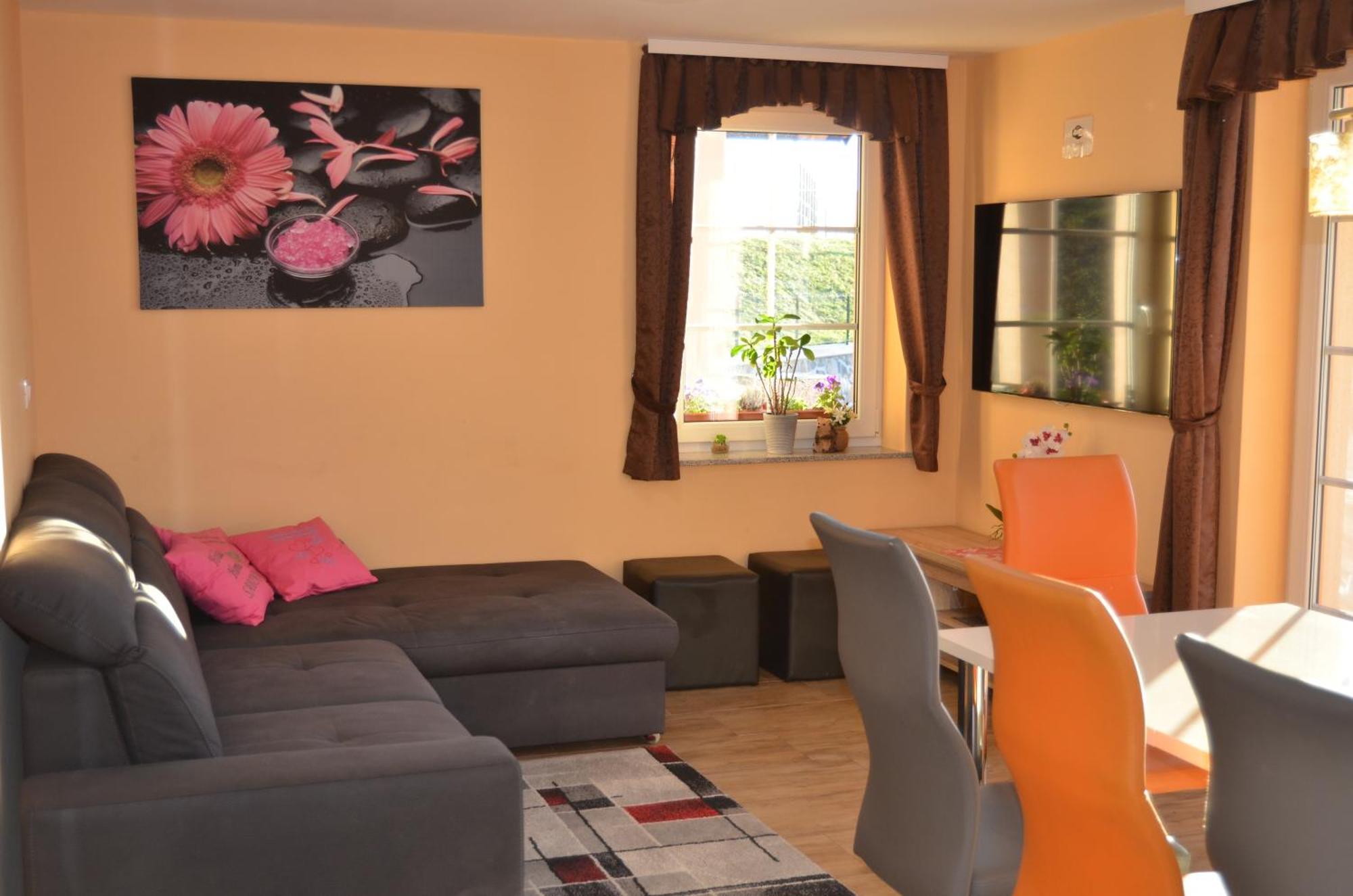 Holiday Home With Hot Tub And Sauna Sabina Rovte Luaran gambar