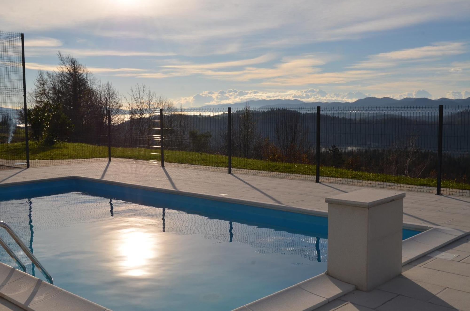 Holiday Home With Hot Tub And Sauna Sabina Rovte Luaran gambar